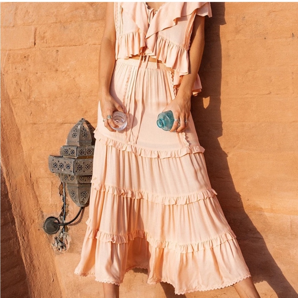 NWT Arnhem Lover Midi Skirt size 10/M in Peach Pearl